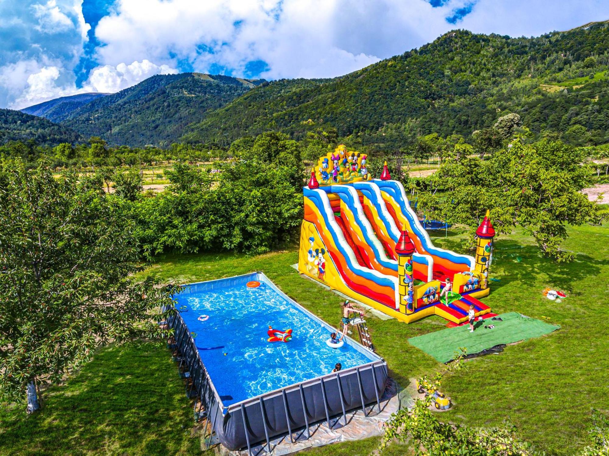 Transalpina Retreat Hotel Novaci-Straini Bagian luar foto