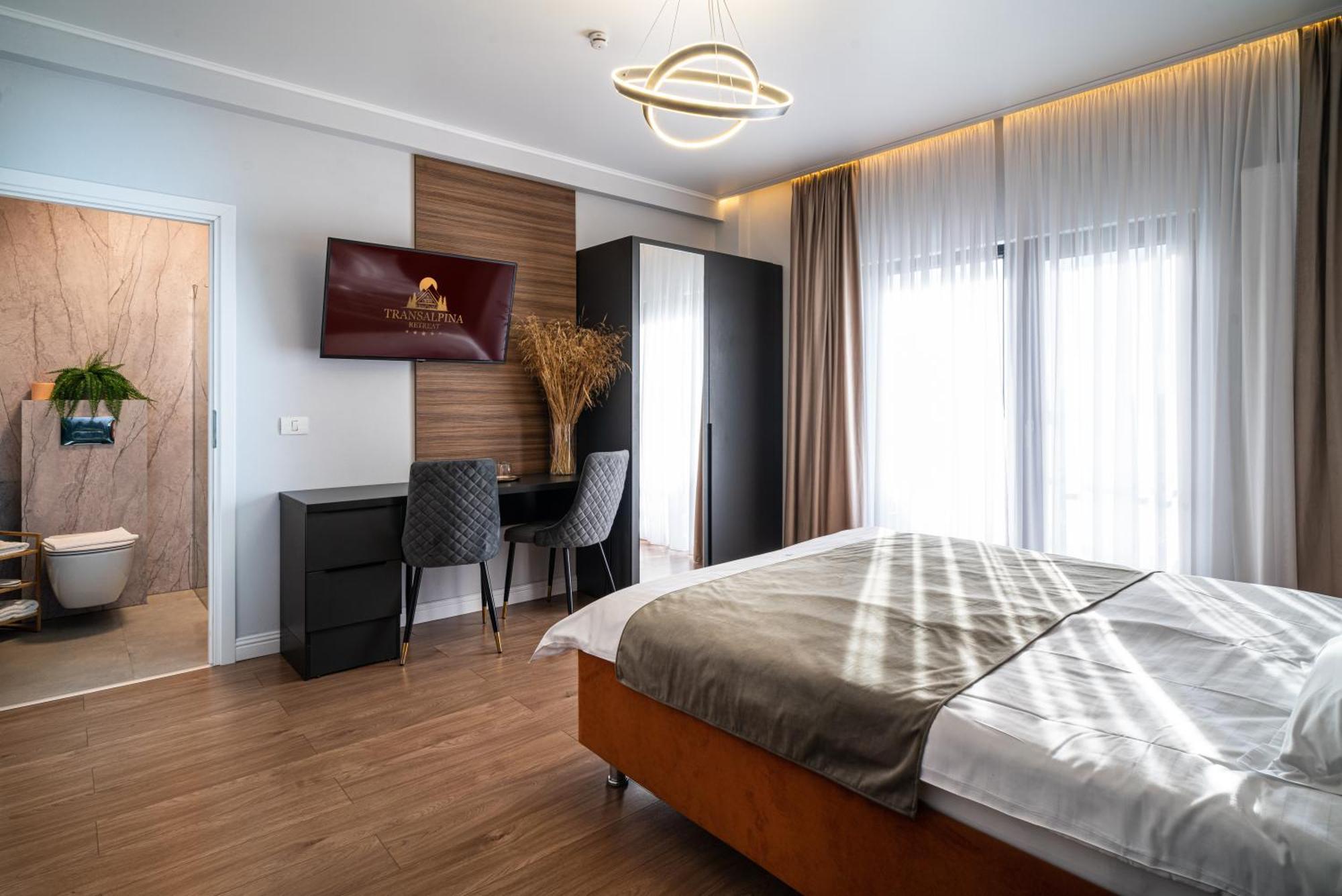 Transalpina Retreat Hotel Novaci-Straini Bagian luar foto
