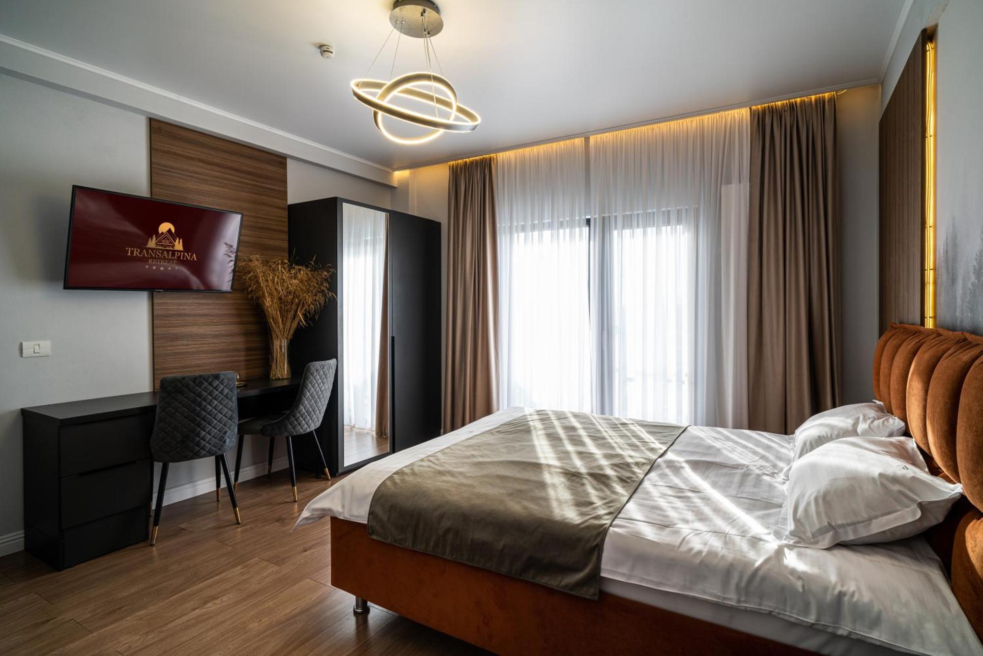 Transalpina Retreat Hotel Novaci-Straini Bagian luar foto